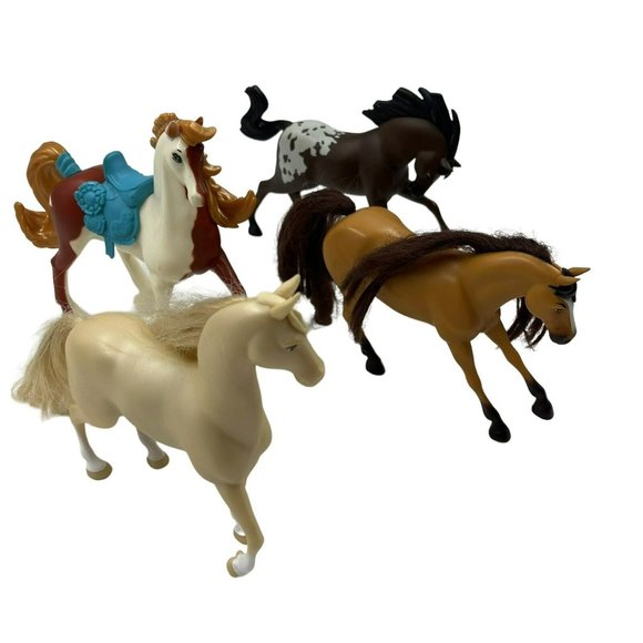 Toy Plastic Horses Lot of 4 Plastic Western Pretend Play Horses Blonde Brown - Picture 1 of 11